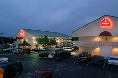 Homegate Studio And Suites San Antonio Eksteriør billede